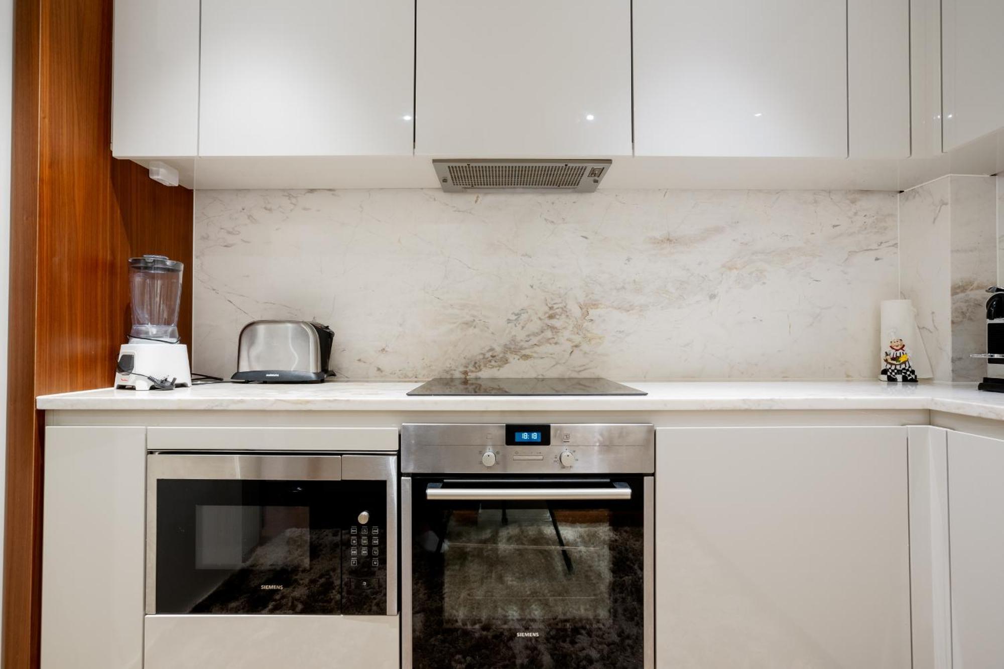 Luxurious 3brs Duplex Apt Near Us Embassy Londra