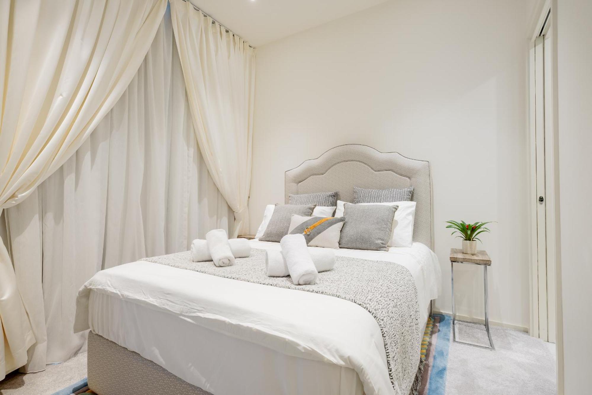 Luxurious 3brs Duplex Apt Near Us Embassy * Londra