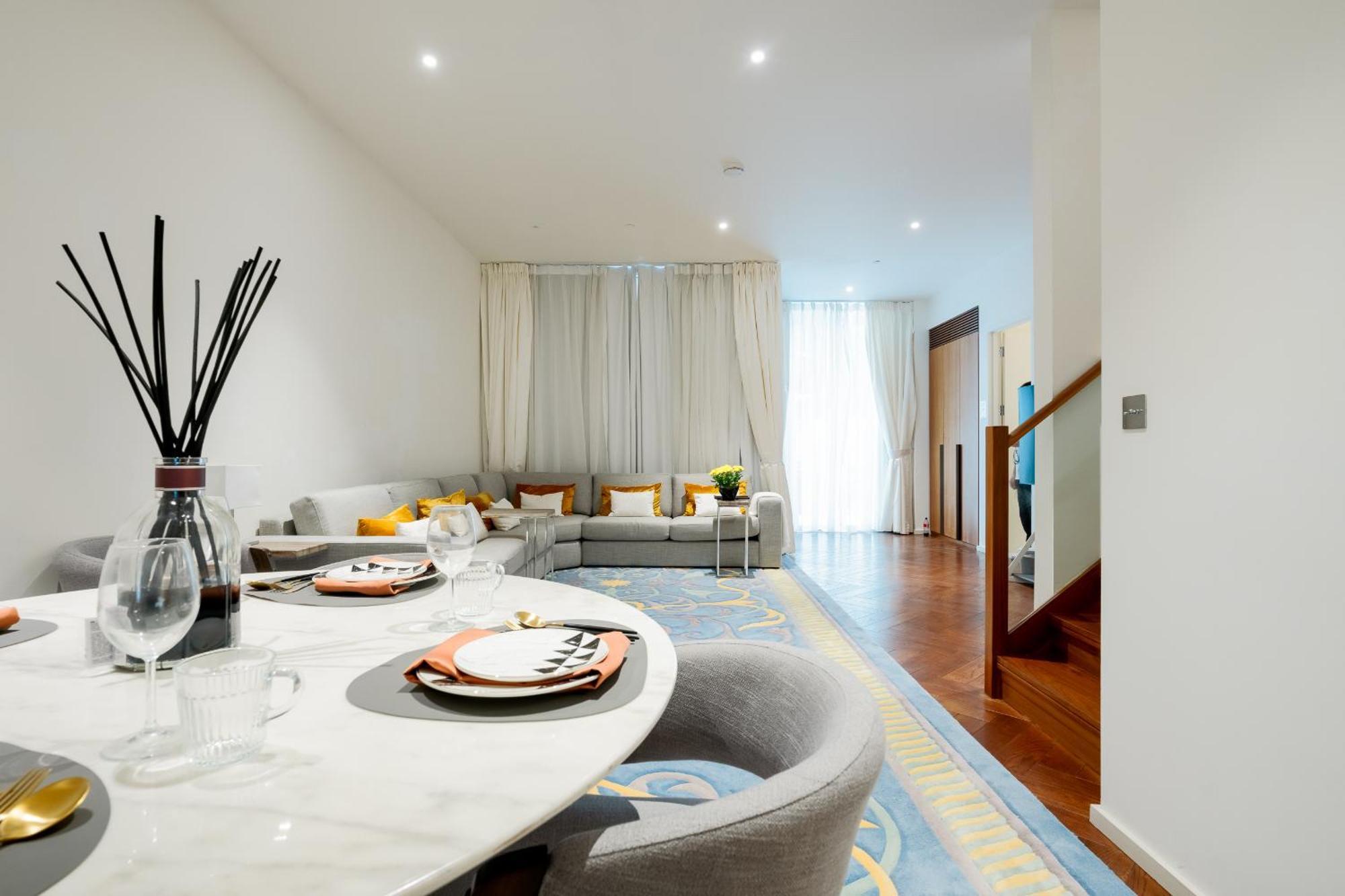 Luxurious 3brs Duplex Apt Near Us Embassy *