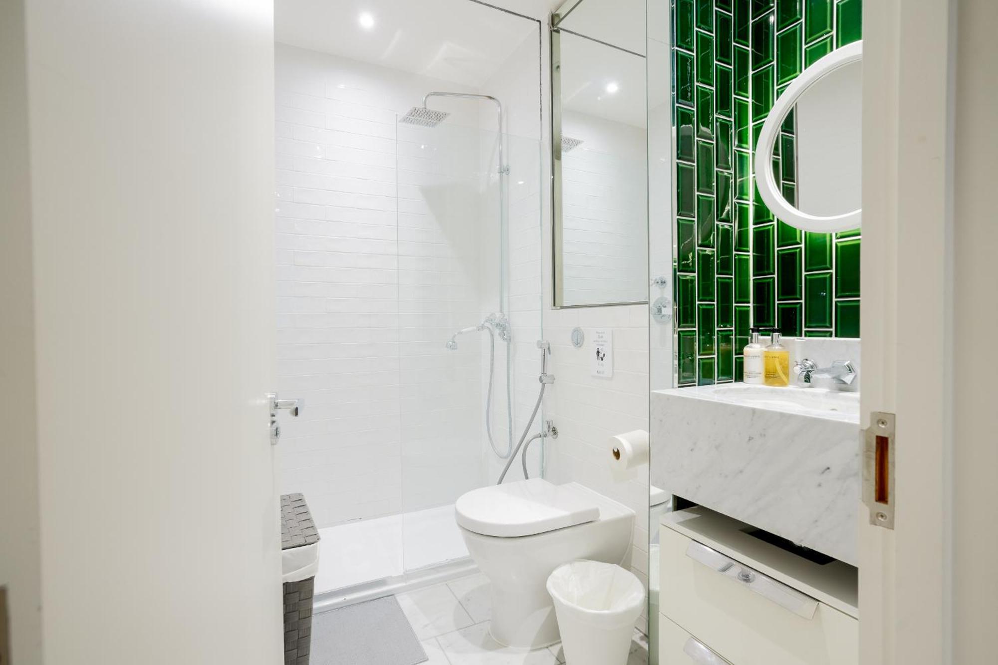 Luxurious 3brs Duplex Apt Near Us Embassy Apartment *